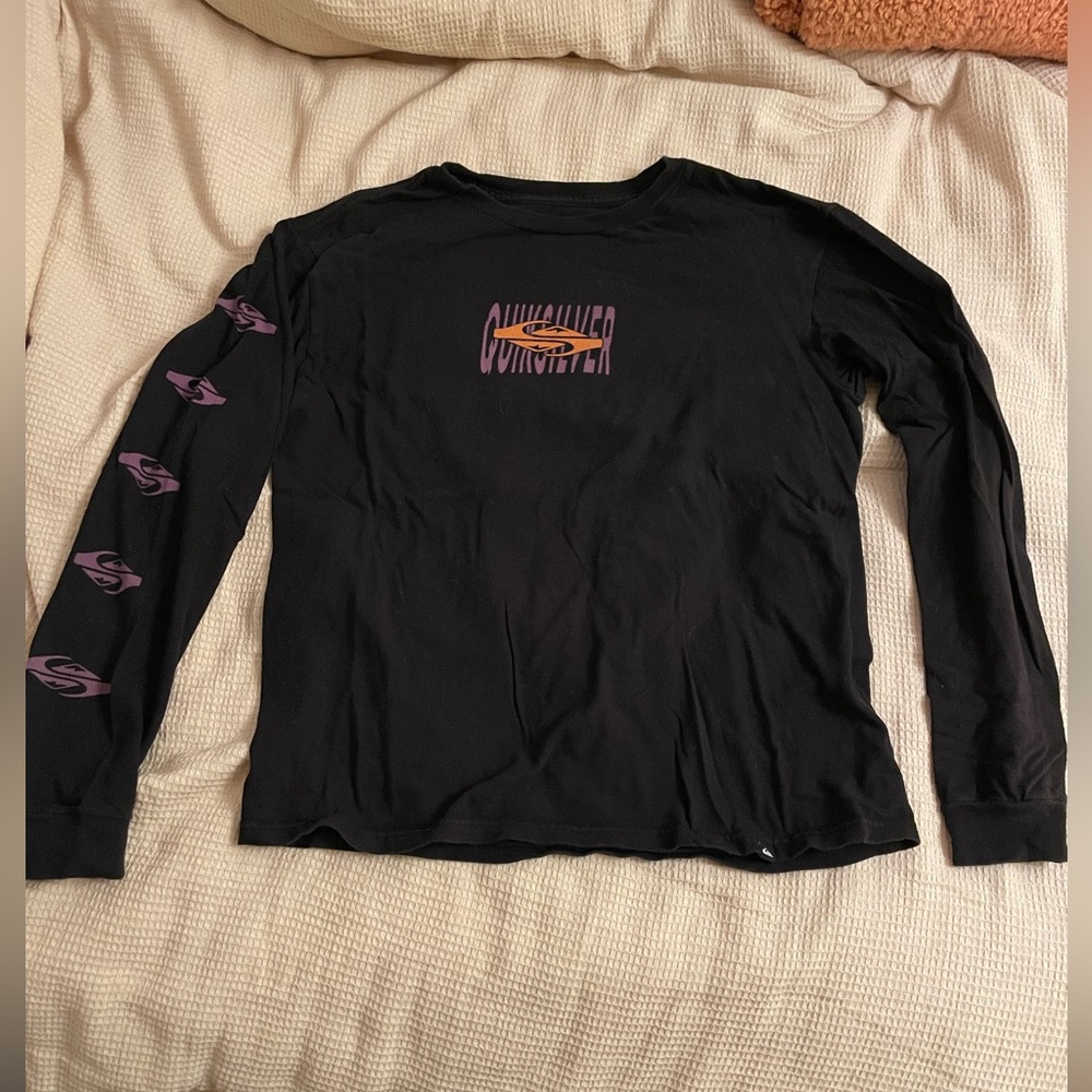 Black long sleeve with quicksilver graphic, size small